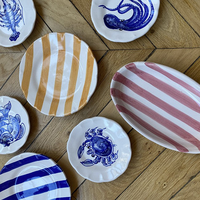 Oval Hollow Stripe Plate 25 cm Pink