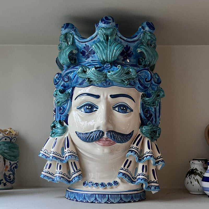 Large Sicilian Corona men's vase