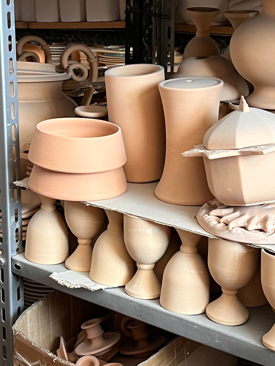 Vaisselle céramique artisanale italienne colorée pour restaurant