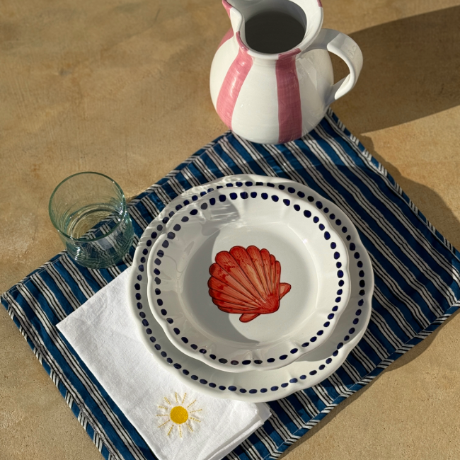 Estate Plate 16 cm Red Shell